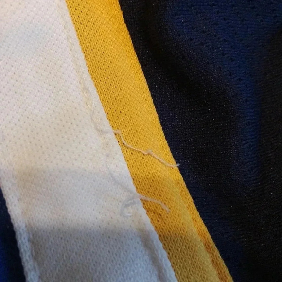 NHL St Louis Blues Jersey CCM YOUTH Large - Picture 8 of 9